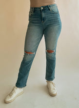 Load image into Gallery viewer, Mila Ankle Straight Leg Jeans