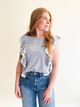 Load image into Gallery viewer, Flutter Sleeve Floral Top