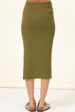 Load image into Gallery viewer, Fashionista High-Waist Ribbed Midi Skirt
