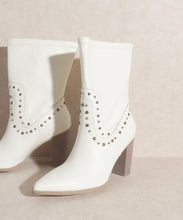 Load image into Gallery viewer, OASIS SOCIETY Paris - Studded Boots
