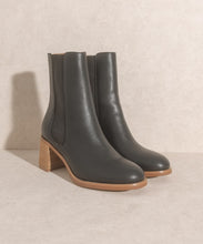 Load image into Gallery viewer, OASIS SOCIETY Cora - Low Ankle Bootie
