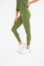 Load image into Gallery viewer, BRONZE - Manhattan Ultra Form Fit Leggings
