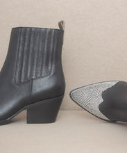 Load image into Gallery viewer, OASIS SOCIETY Zuri - Rhinestone Toed Booties
