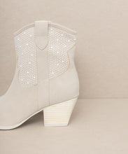 Load image into Gallery viewer, OASIS SOCIETY Cannes - Pearl Studded Western Boots
