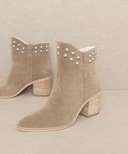 Load image into Gallery viewer, OASIS SOCIETY Alofi - Studded Collar Booties
