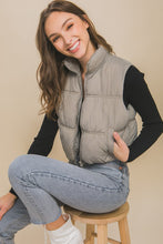 Load image into Gallery viewer, High Neck Puffer Vest
