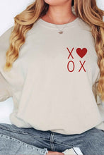 Load image into Gallery viewer, XOXO VALENTINES POCKET OVERSIZED SWEATSHIRT
