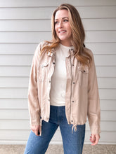 Load image into Gallery viewer, Niva Utility Jacket in Khaki
