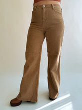 Load image into Gallery viewer, Cocoa Tummy Control Wide Leg Jean
