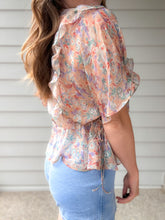 Load image into Gallery viewer, Kourtney Floral Top

