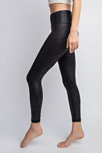 Load image into Gallery viewer, Plus Size Pebble Full-Length Leggings
