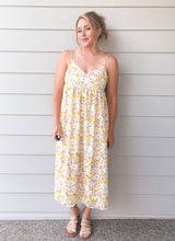 Load image into Gallery viewer, Floral Midi Summer Dress
