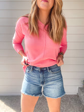Load image into Gallery viewer, Nikki Frayed Jean Shorts
