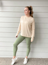 Load image into Gallery viewer, Mono B Bronze Legging in Sage
